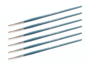 Italeri 0 Synthetic round brush with brown tip