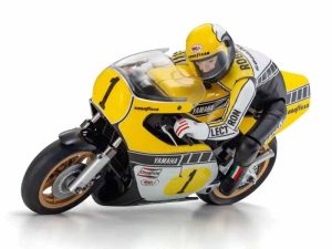 Kyosho Moto Hanging On Racer Yamaha YZR500 1978 1:8 Kit