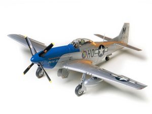 Tamiya NORTH AMERICAN P-51D MUSTANG